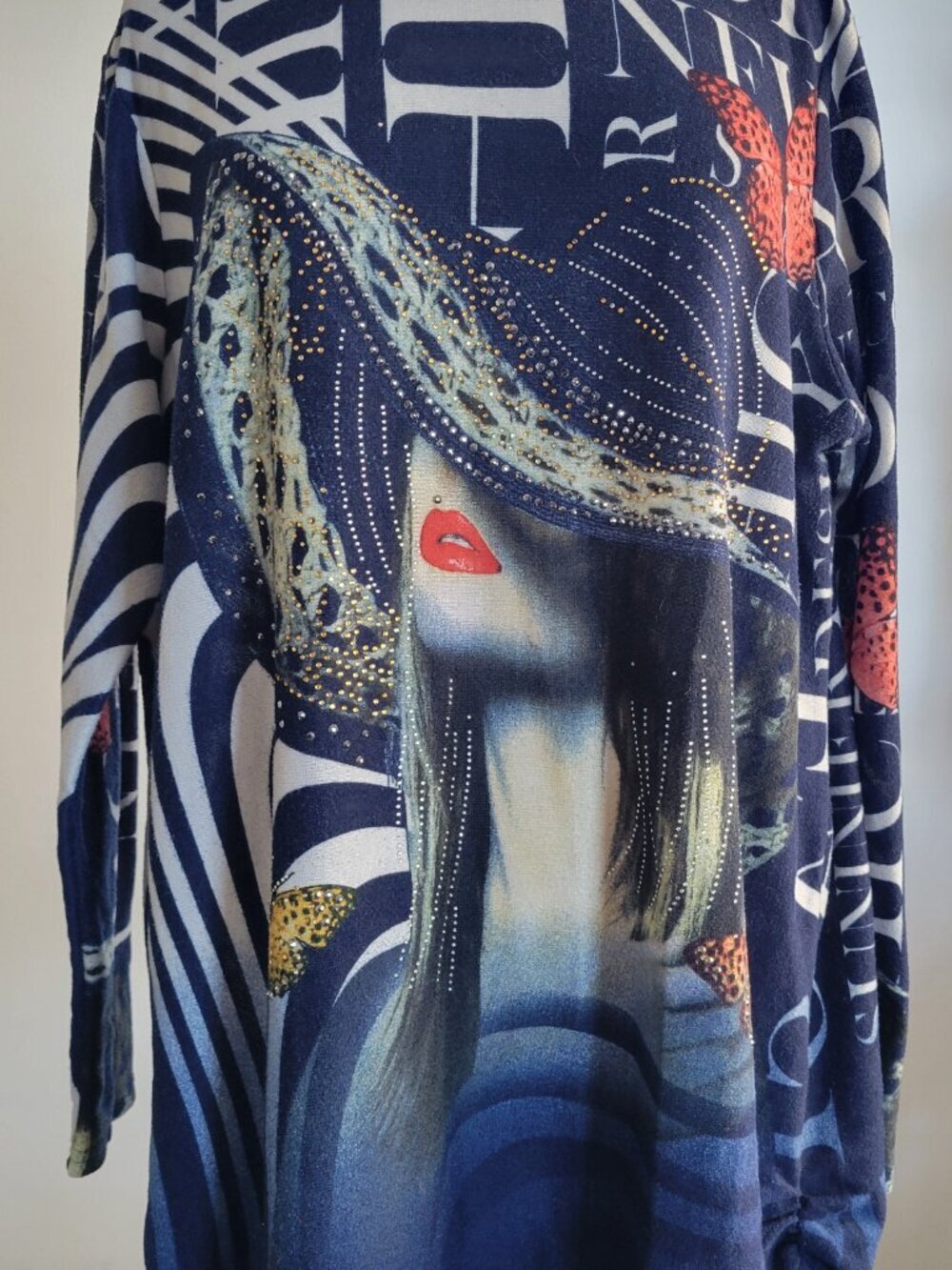 JVINI Women's Tango Mango Long-Sleeve Graphic Abstract Print Tunic - Picture 13 of 15